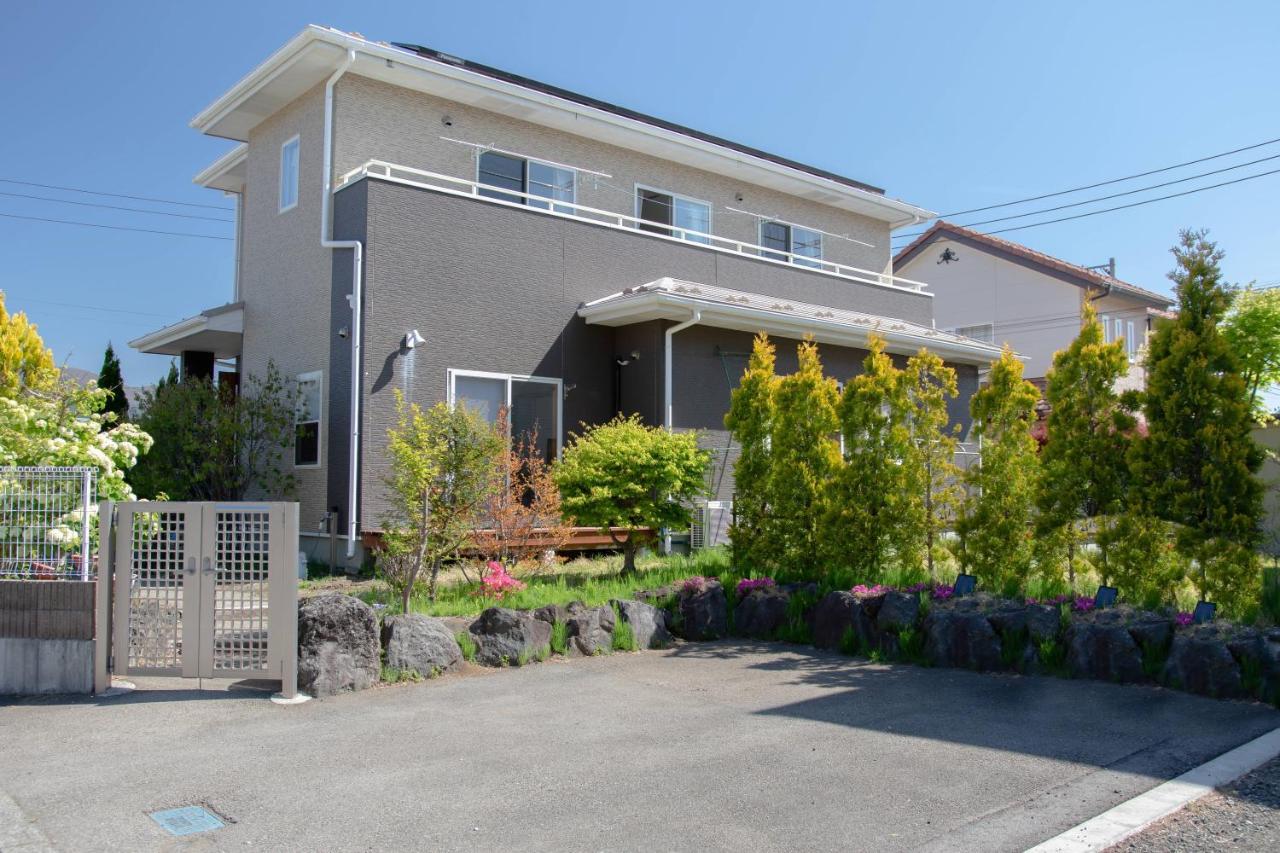 Guesthouse　You&I Fujikawaguchiko Exterior photo